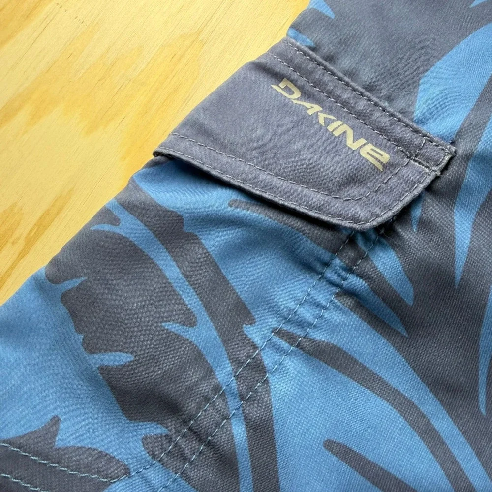 Dakine Mens Blue Tropical Palm Leaf Board Shorts Swim Trunks Size 33